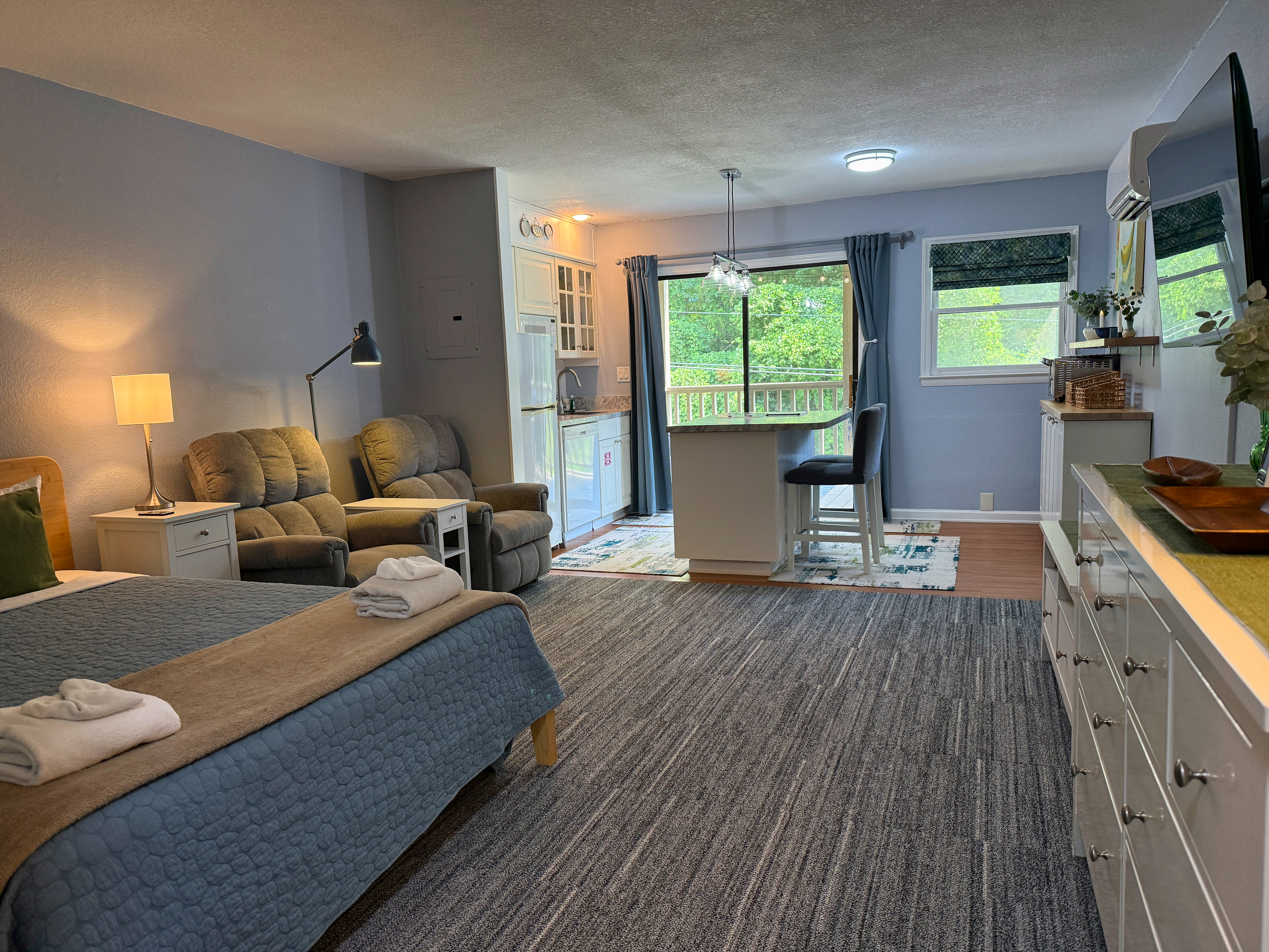 160 Whitney Blvd #3 — Apple Valley Villa at Rumbling Bald on Lake Lure, NC