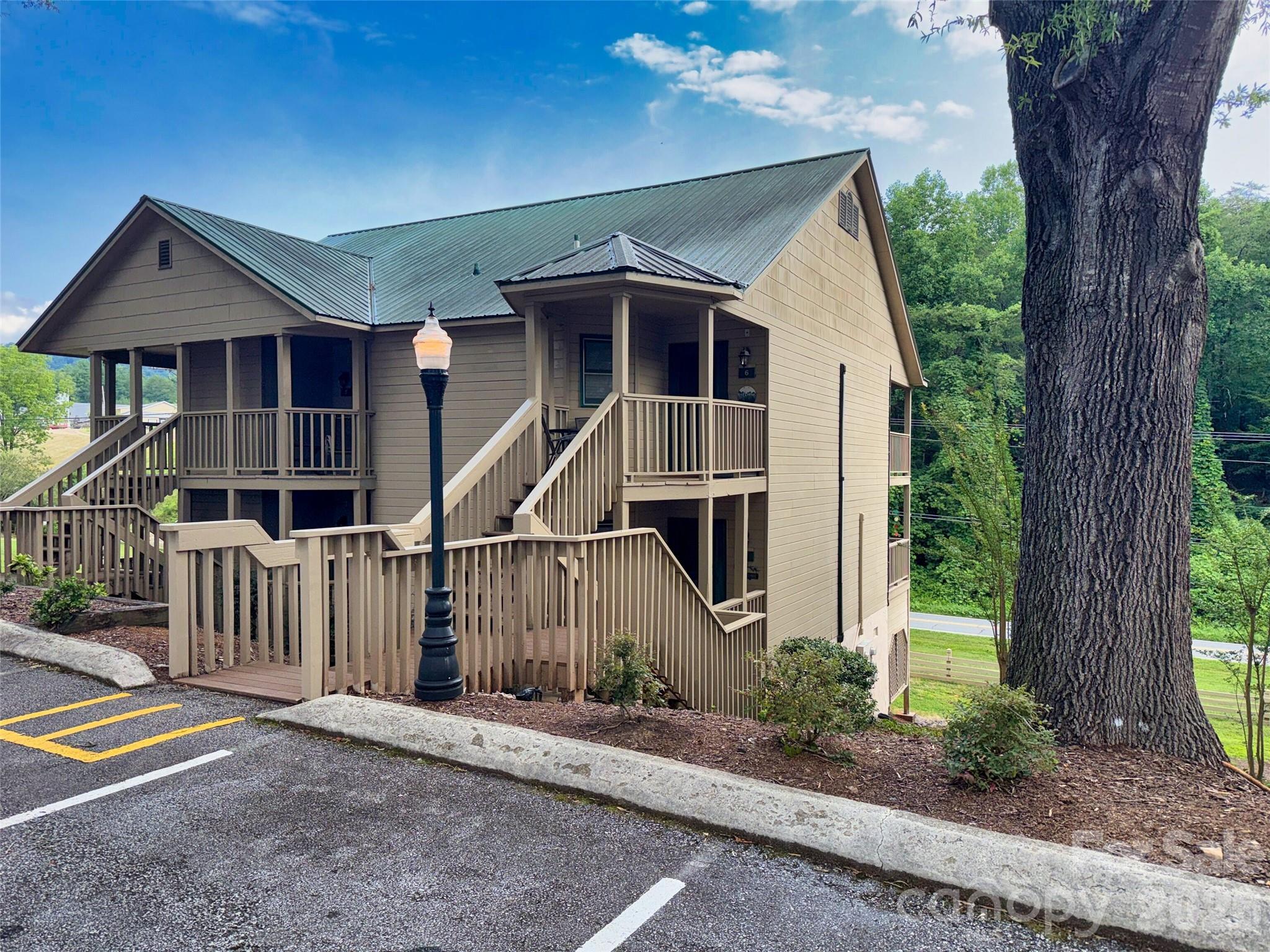 160 Whitney Boulevard, Lake Lure, NC — Lake Lure real estate, Ken Williams